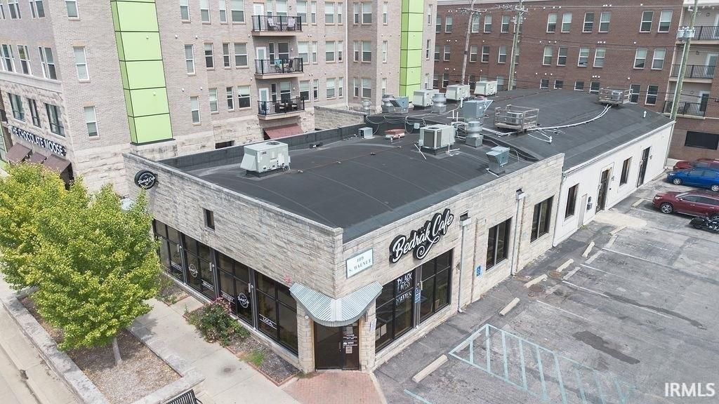 409 S Walnut Street, Bloomington — photo 1 of 1