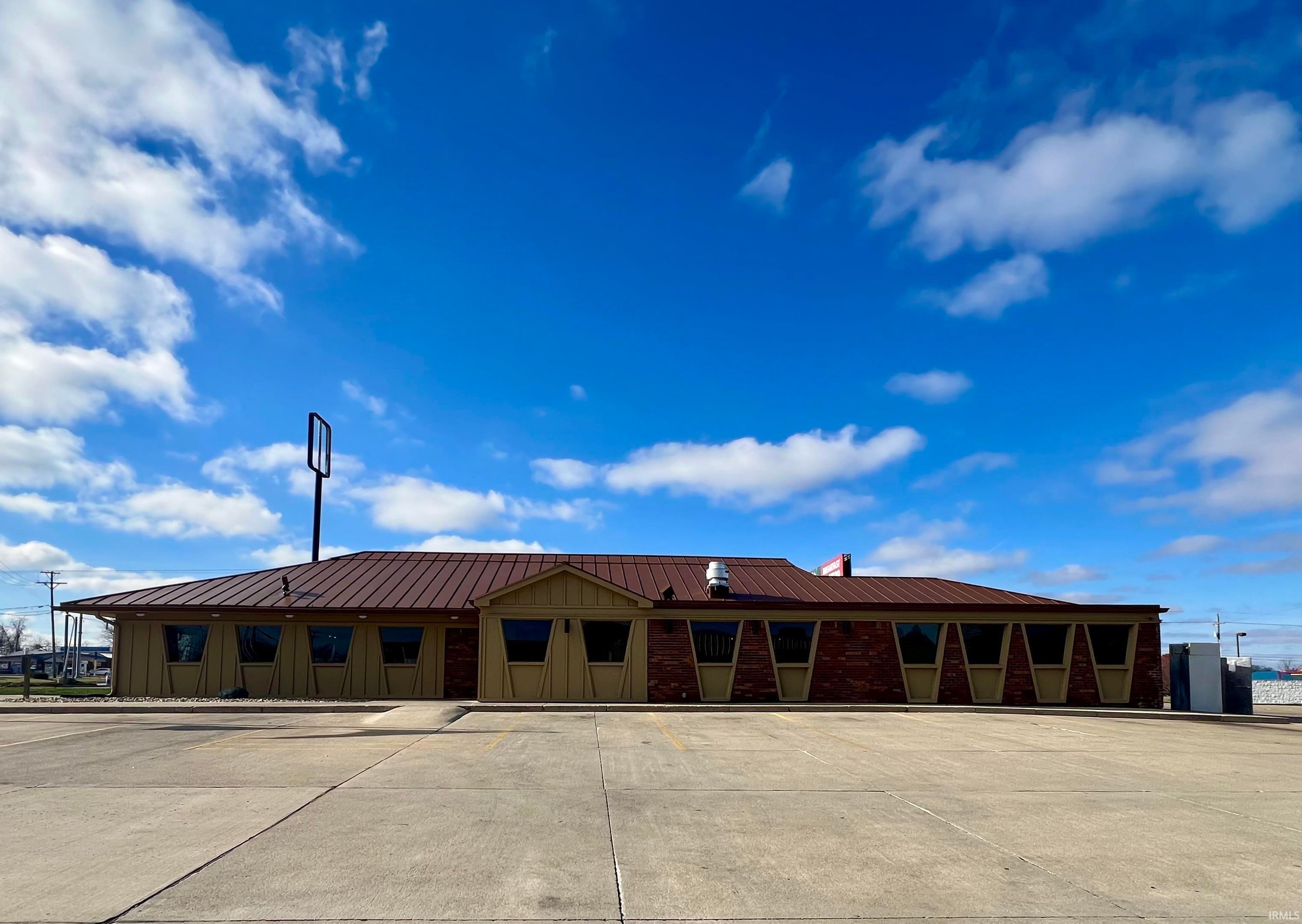 408 E Center Road, Kokomo — photo 1 of 1
