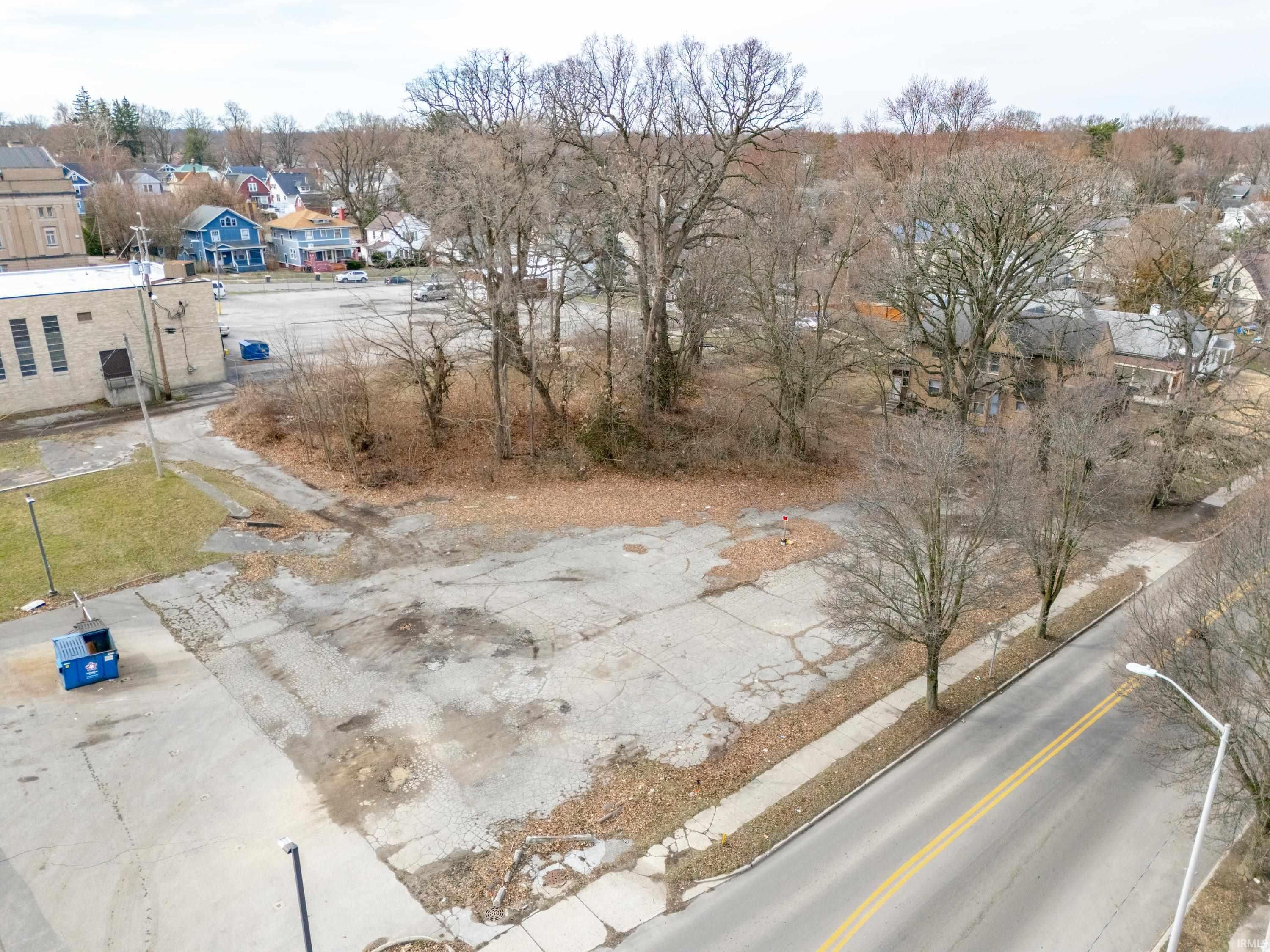 2318 Fairfield Avenue, Fort Wayne — photo 1 of 1