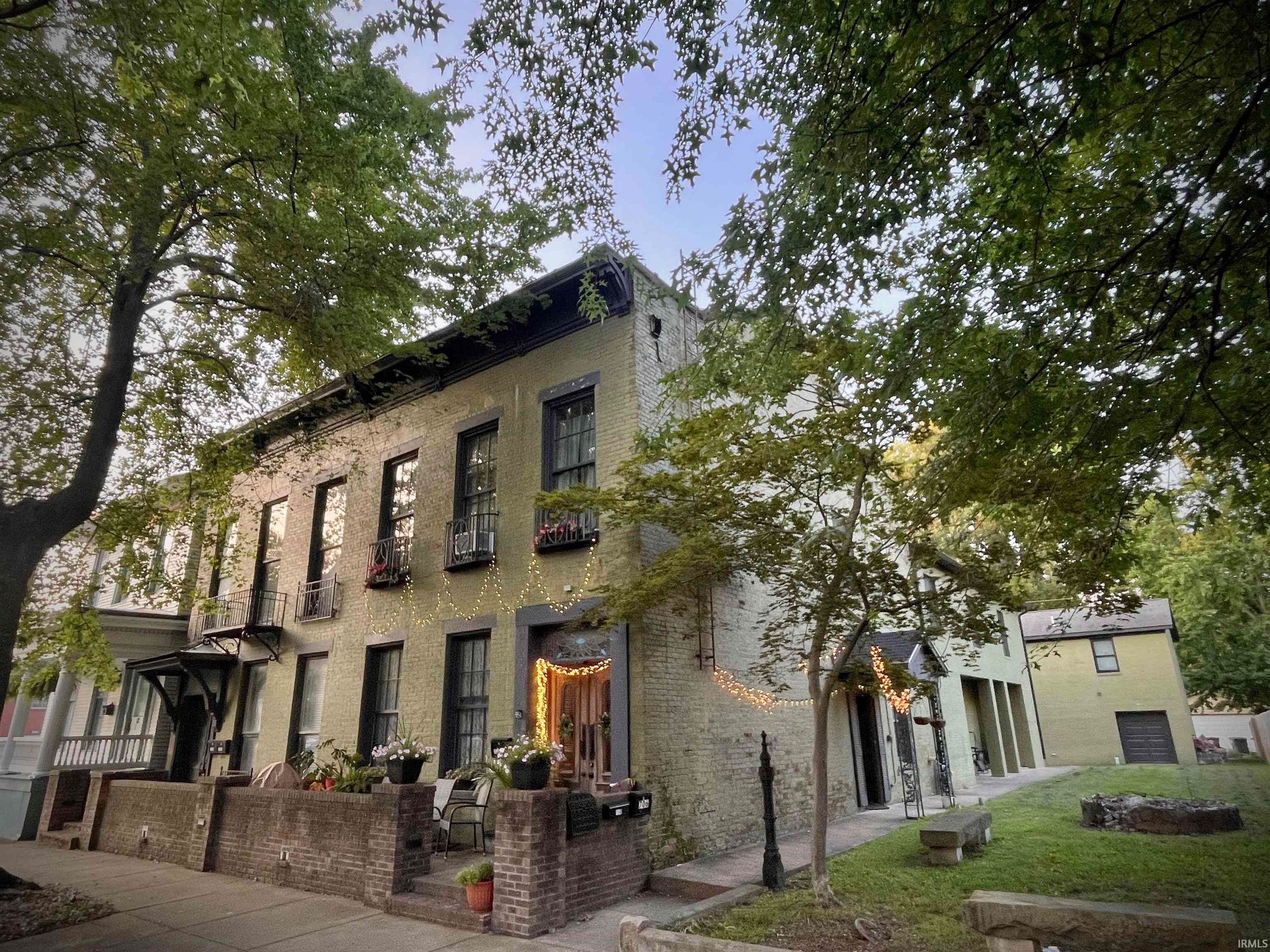 702-704 SE Second Street, Evansville — photo 1 of 1