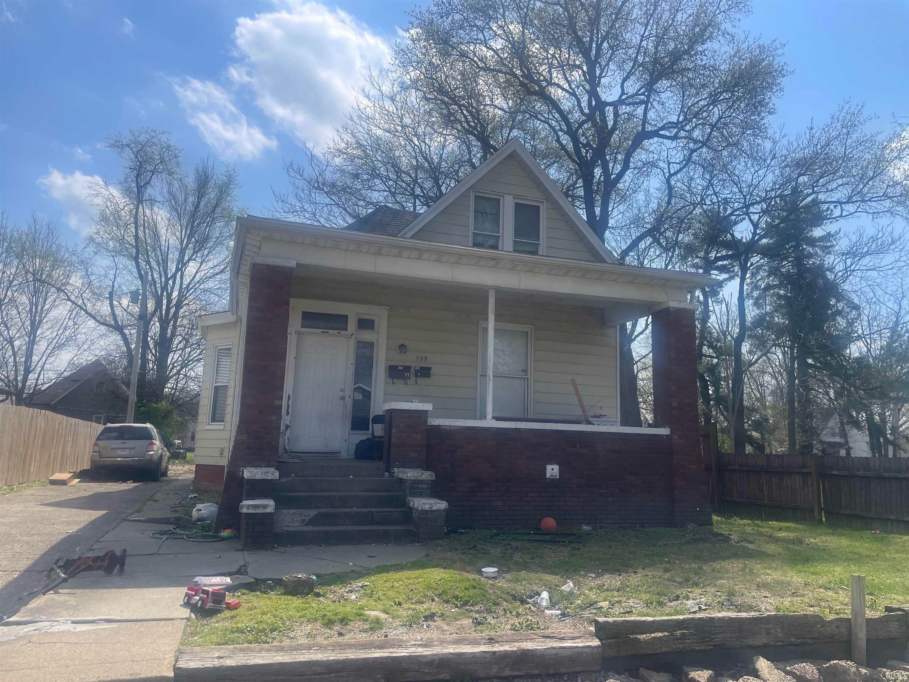 709 E Powell Avenue, Evansville — photo 1 of 1