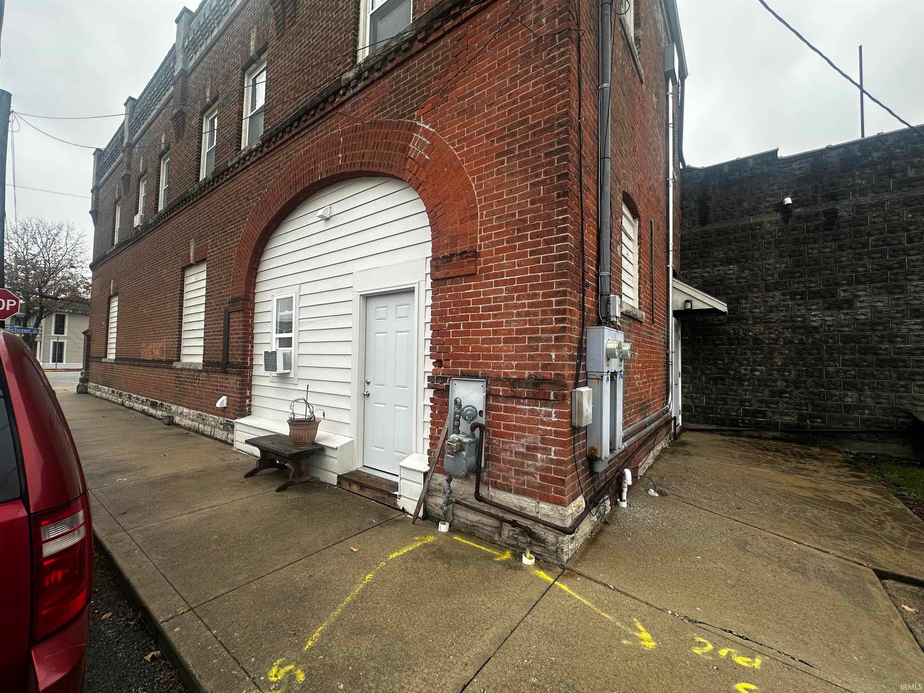 105 W 8th Street, Burlington