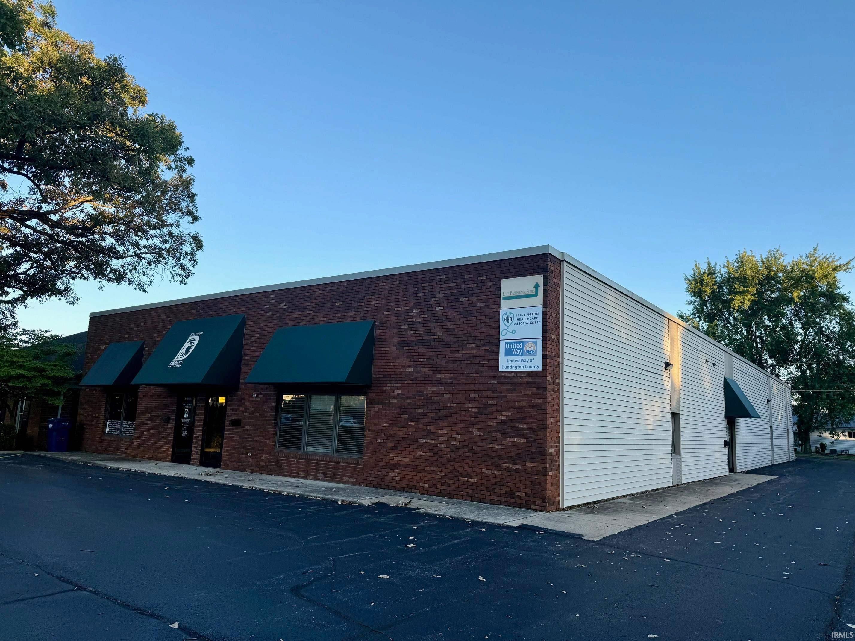 80 Home Street, Huntington