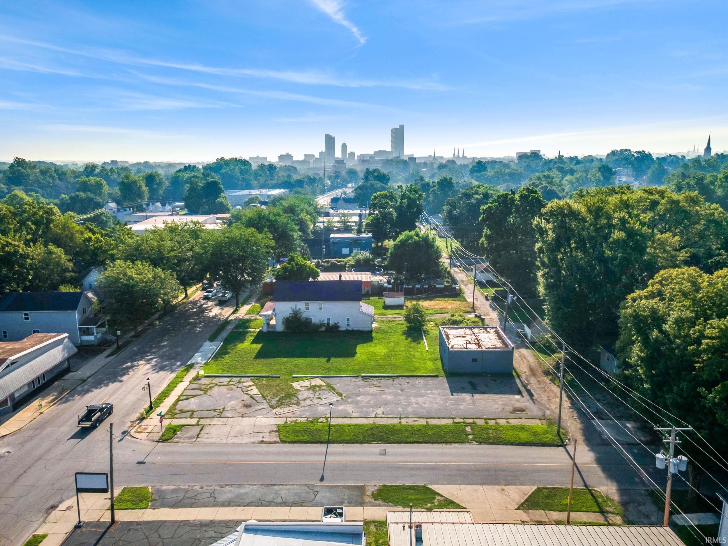 1327 W Main Street, Fort Wayne — photo 1 of 1