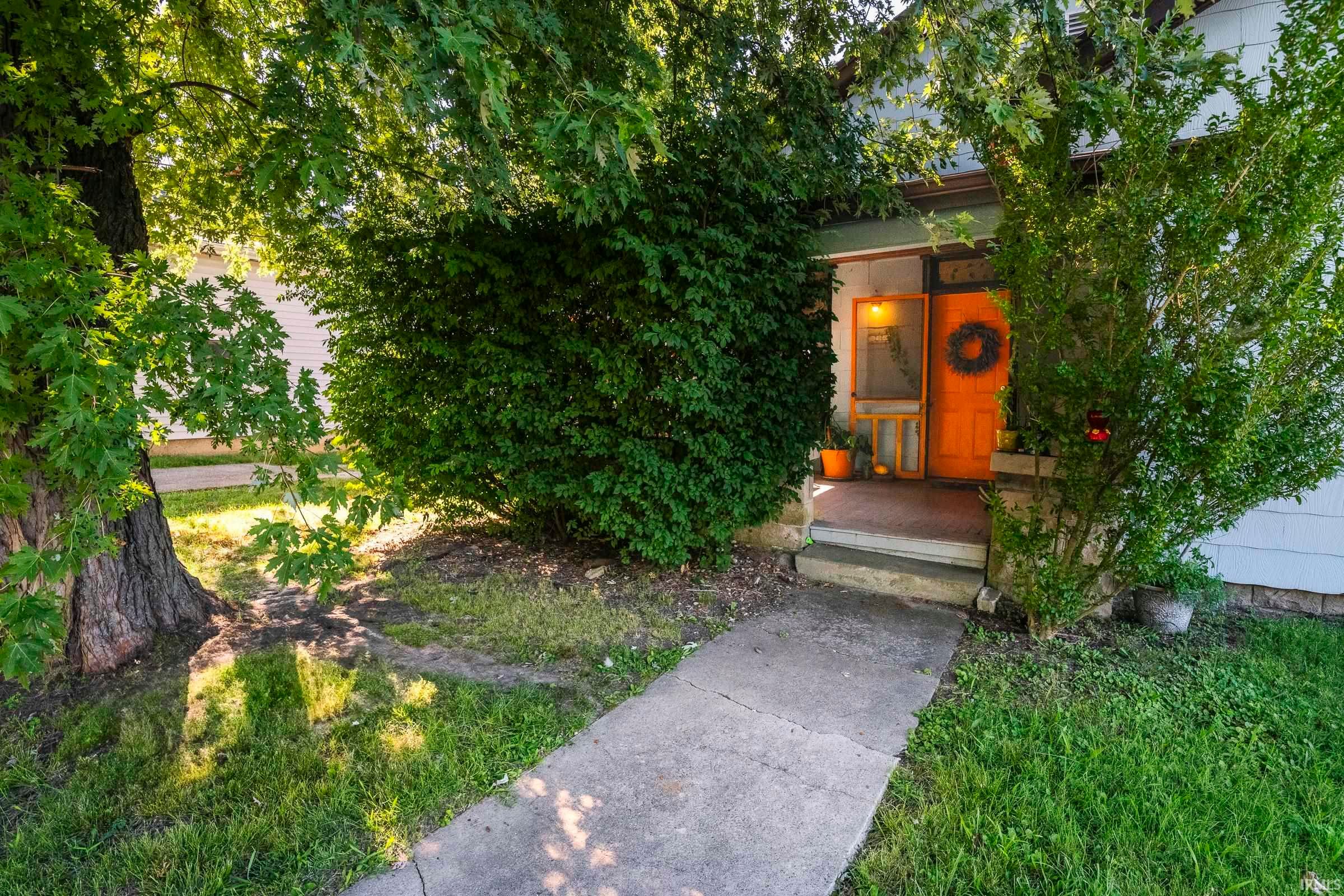 925 W 2nd Street, Bloomington