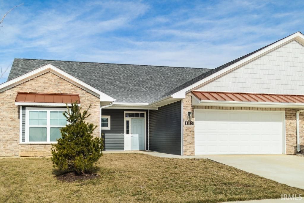 1115 W Rangeview Circle, Bloomington