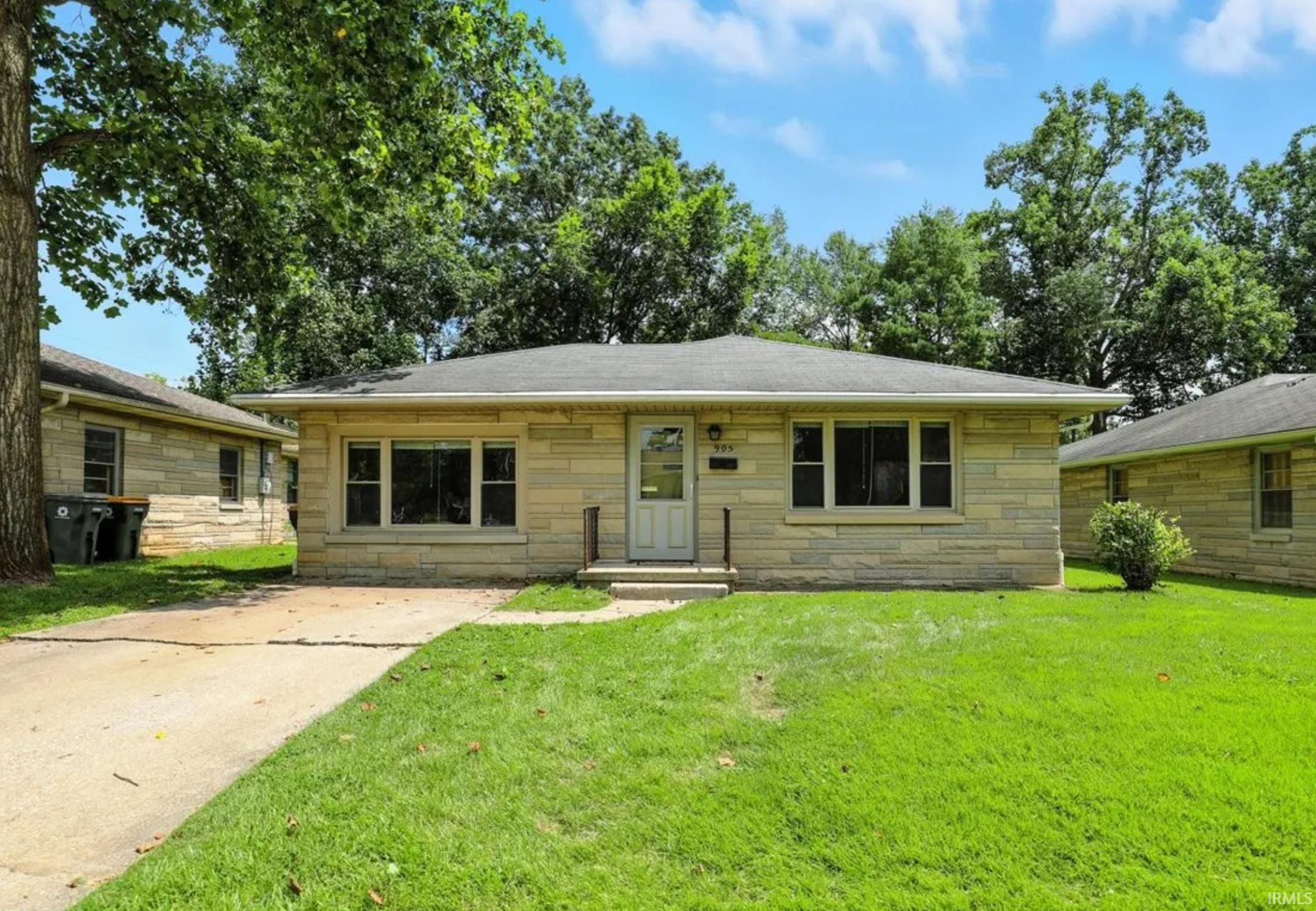 905 S Henderson Street, Bloomington — photo 1 of 1