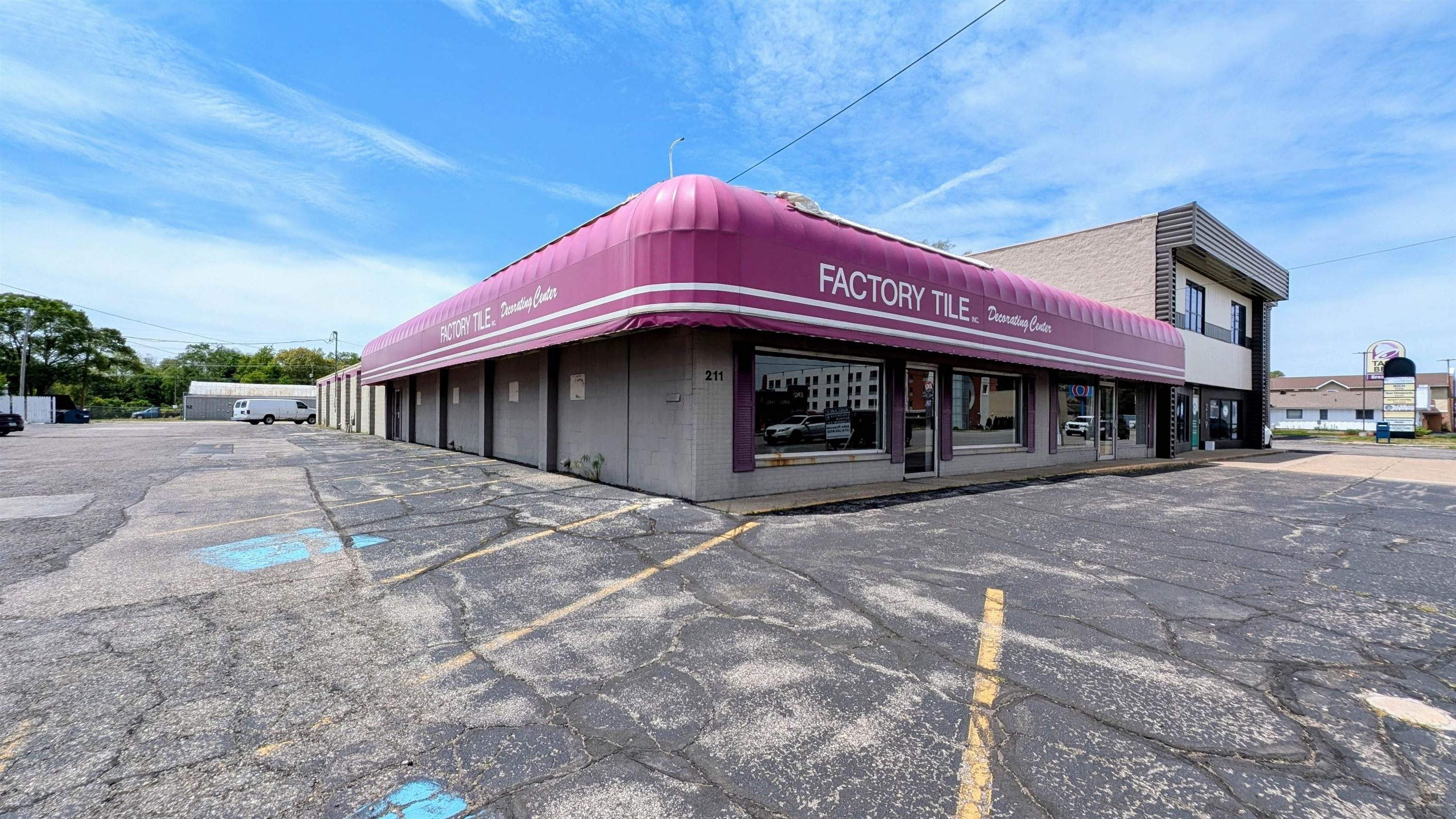 211 & 215 N Dixie Highway, South Bend