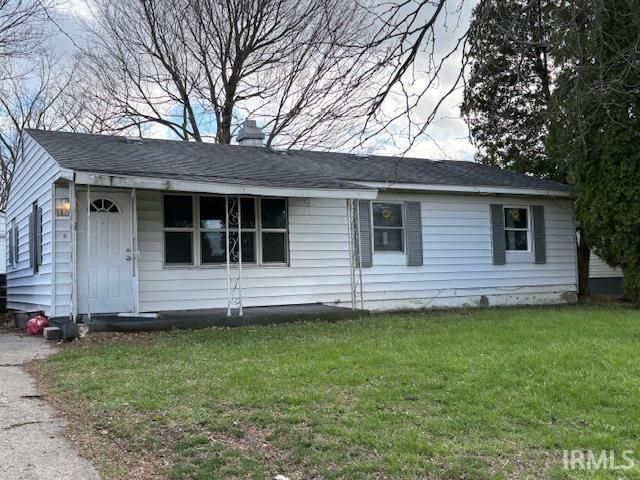 1805 E Carver Drive, Muncie