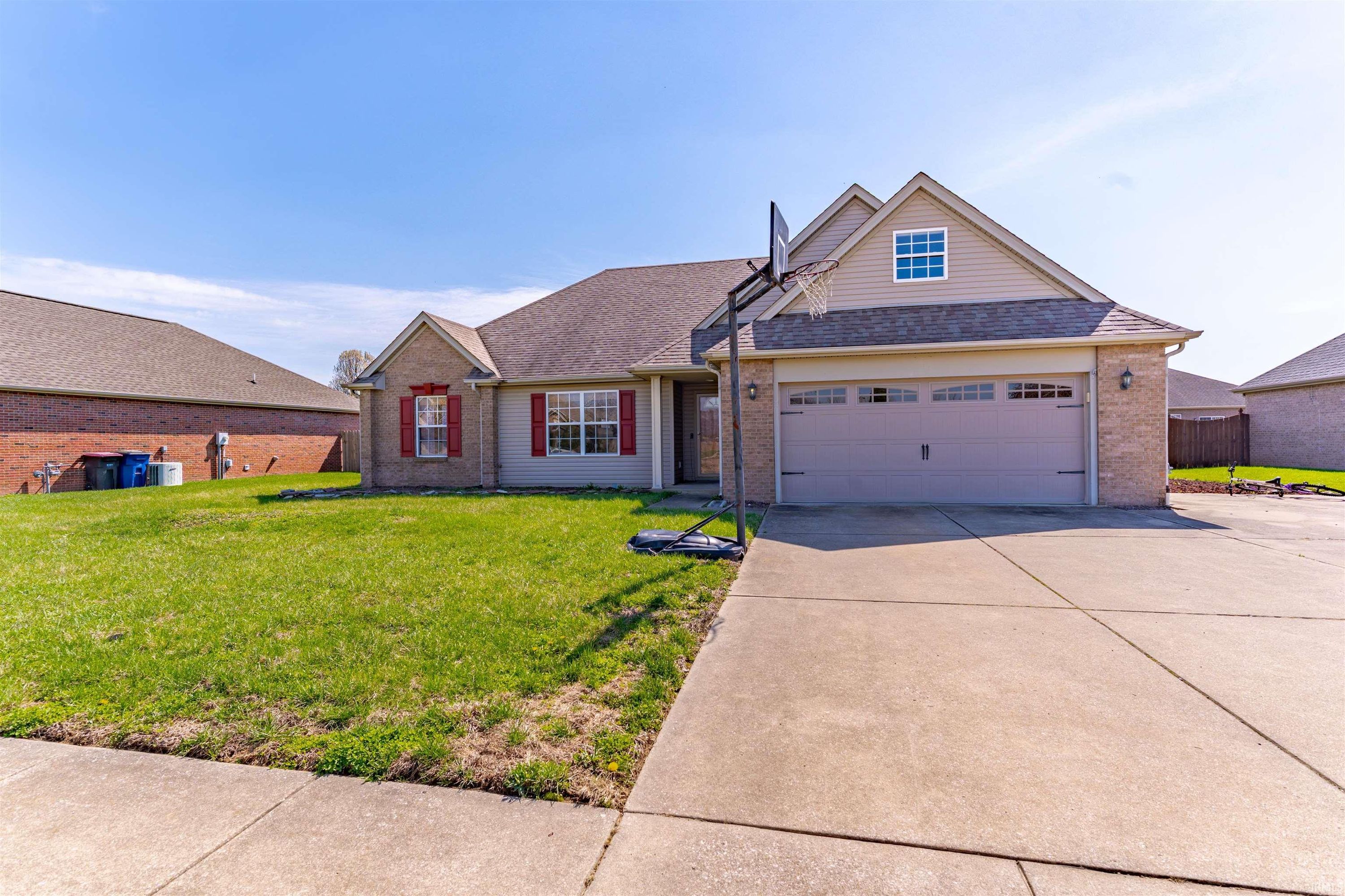 6281 Bryanna Court, Newburgh