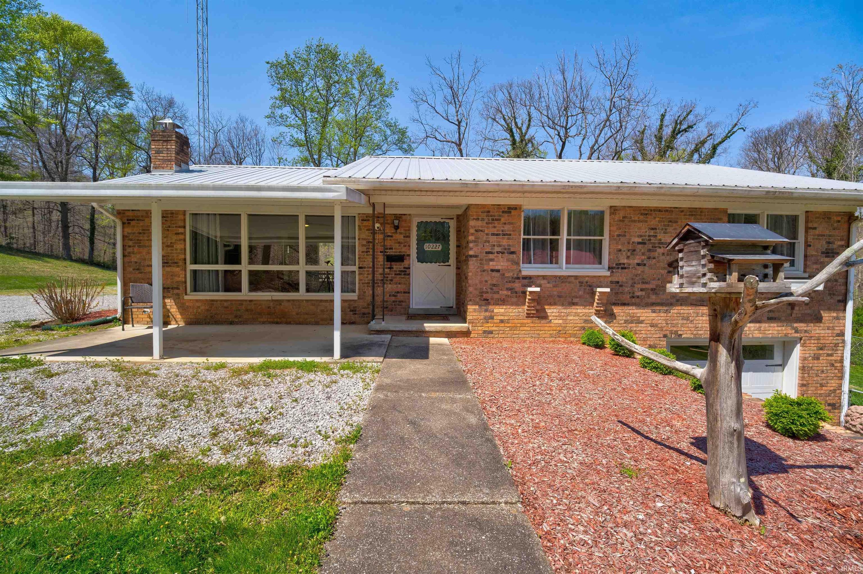 10227 Lorainne Road, Leopold — photo 1 of 1