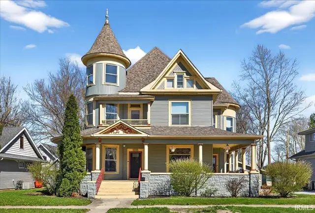 305 S Bluff Street, Monticello