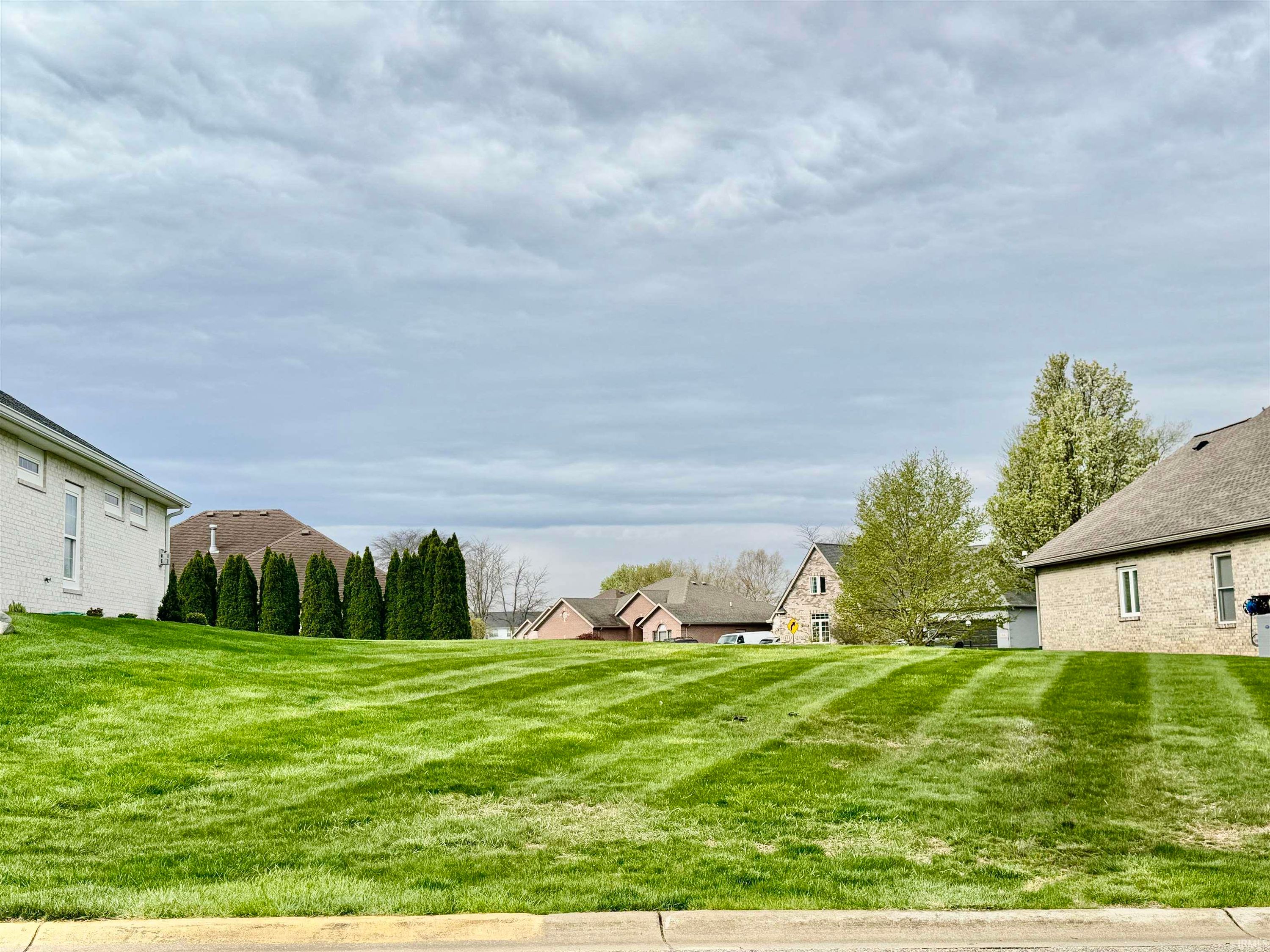 1813 Hunter's Cove Circle, Kokomo — photo 1 of 1
