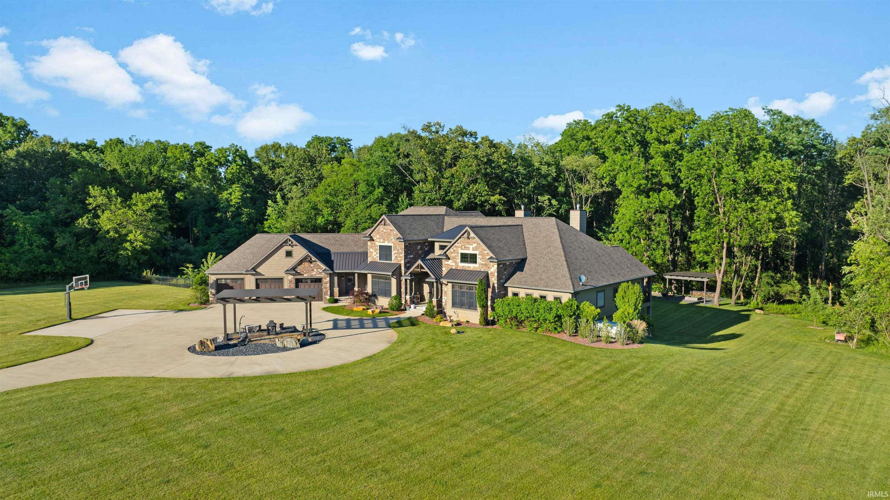 54420 County Road 33 Road, Middlebury