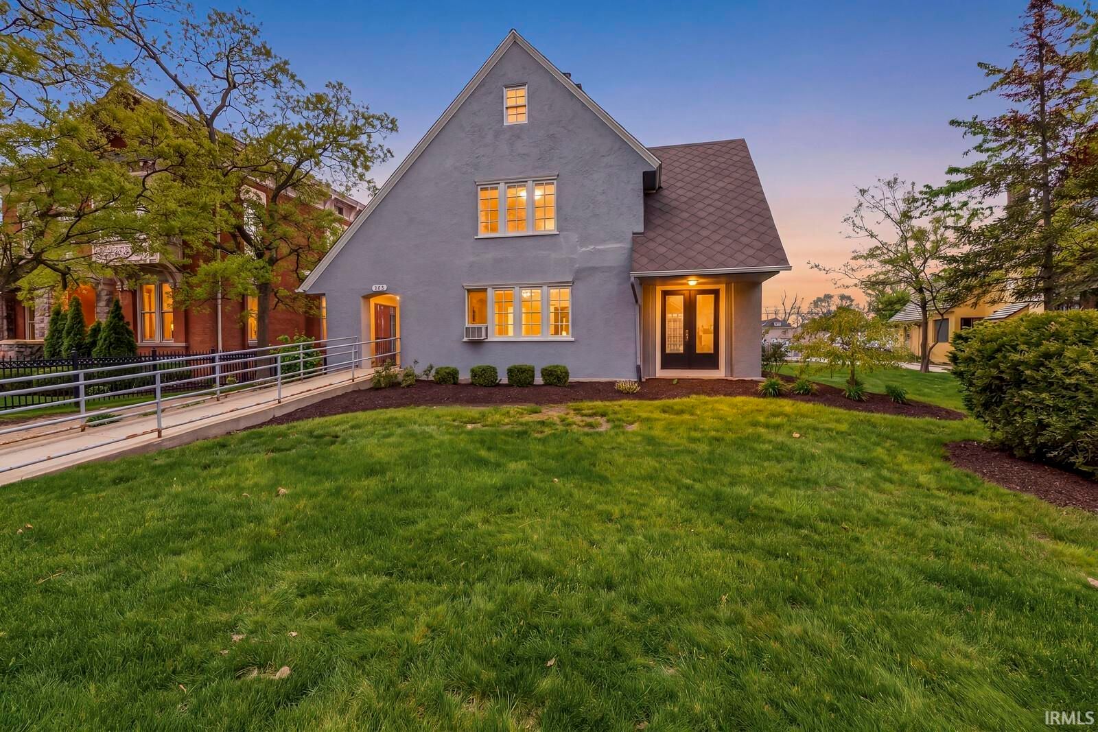 527 W Colfax Avenue, South Bend — photo 1 of 1