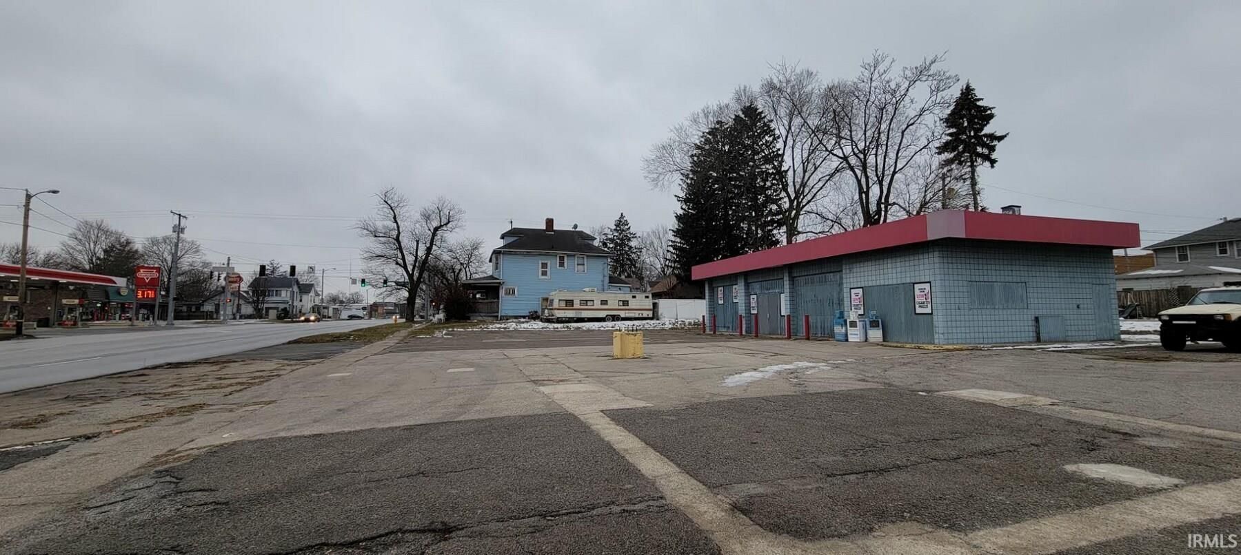 111 E Lincolnway, LaPorte — photo 1 of 1
