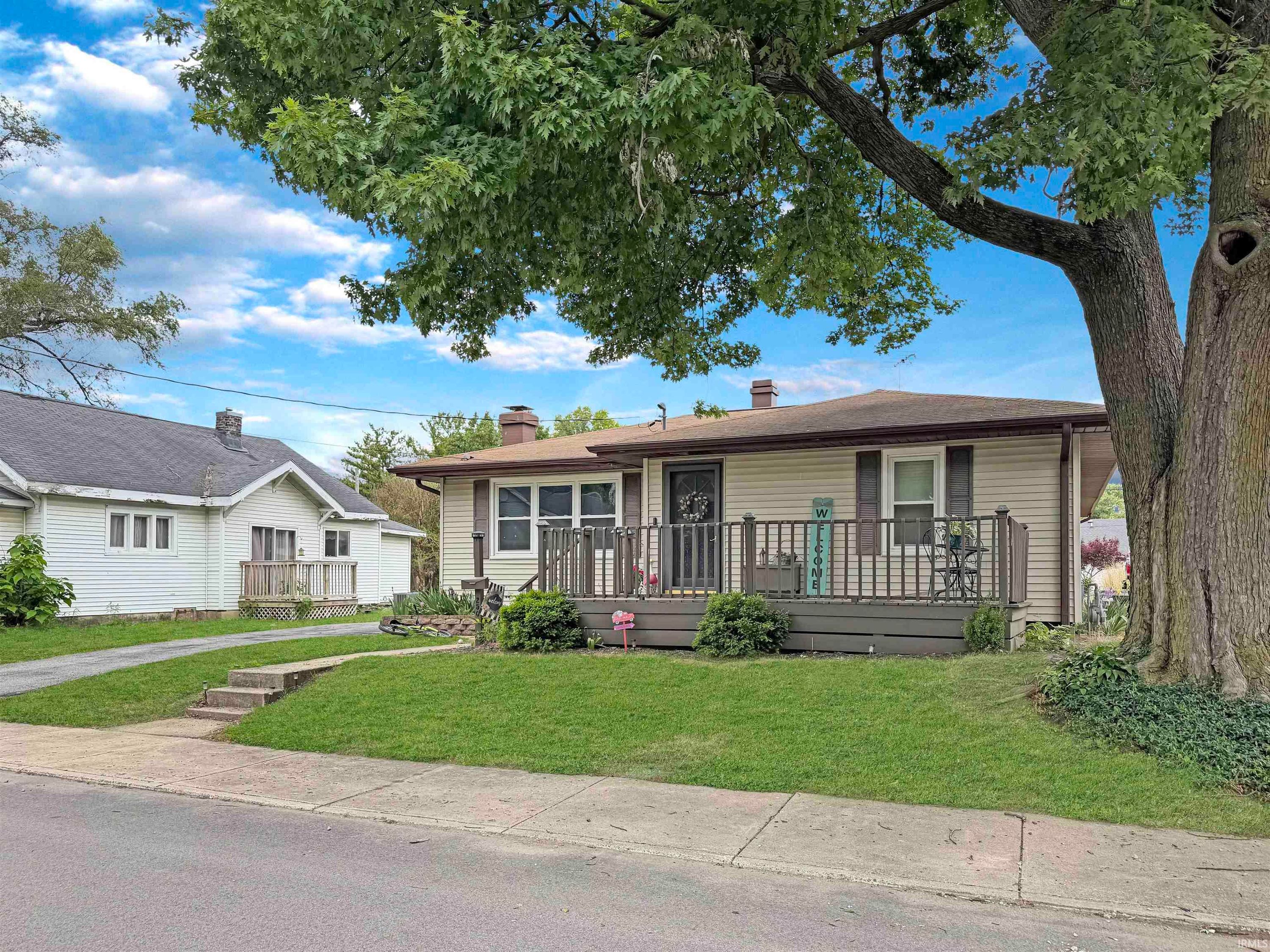 250 W Avery Street, Frankfort