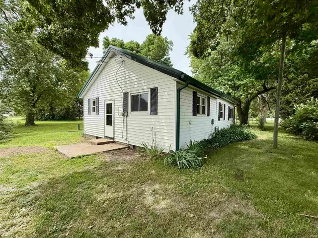 3703 E Main Street, Star City
