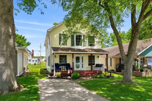 12135 N Upper Lake Shore, Monticello