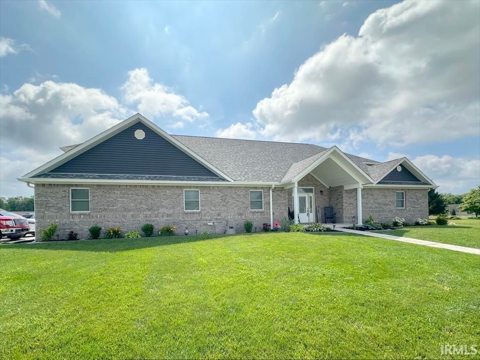 820 SILVER CHARM Drive, Kokomo