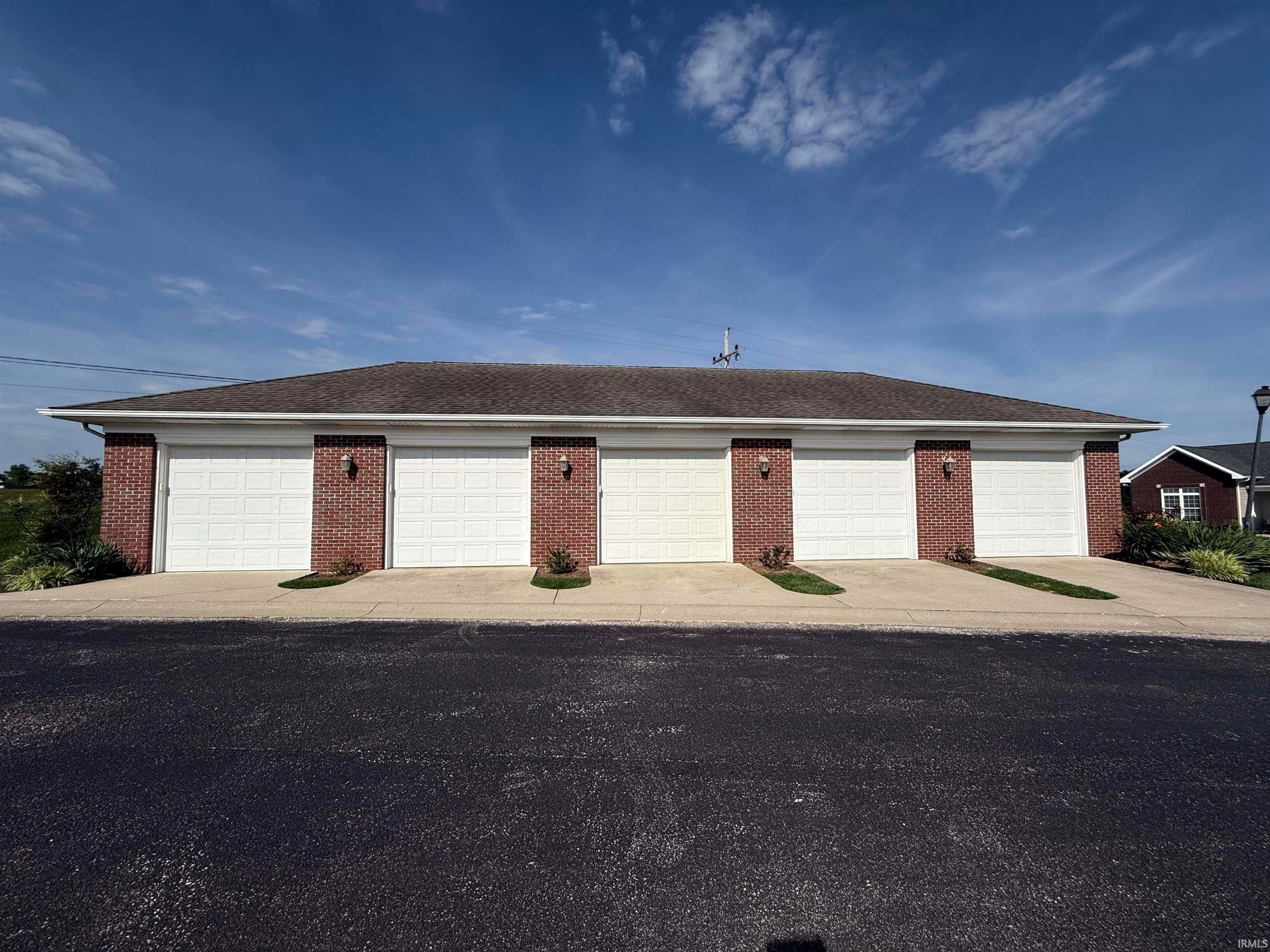 1114 N Fox Ridge Links Drive, Vincennes — photo 1 of 1
