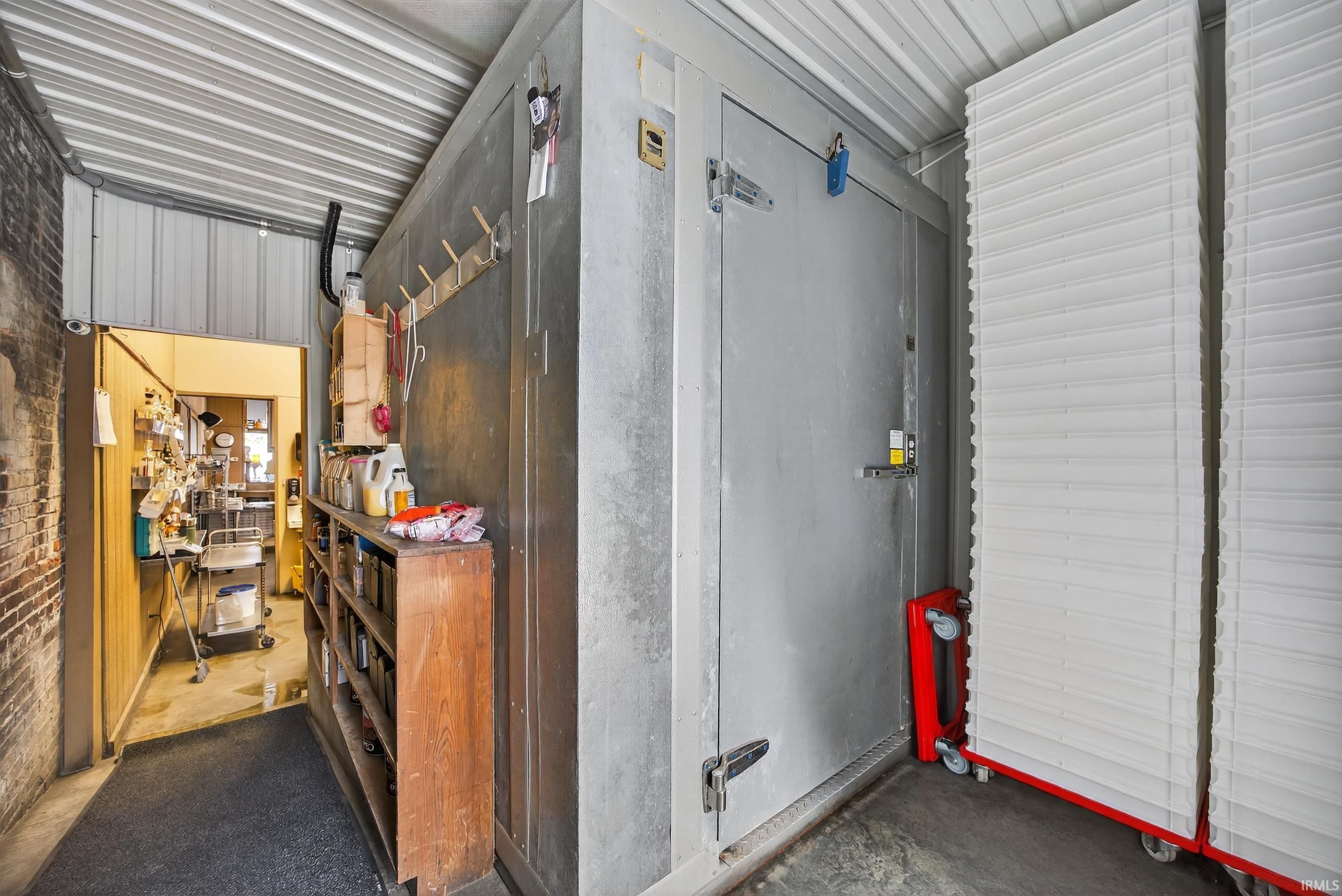 120 W Jefferson Street, Orleans — photo 16 of 20