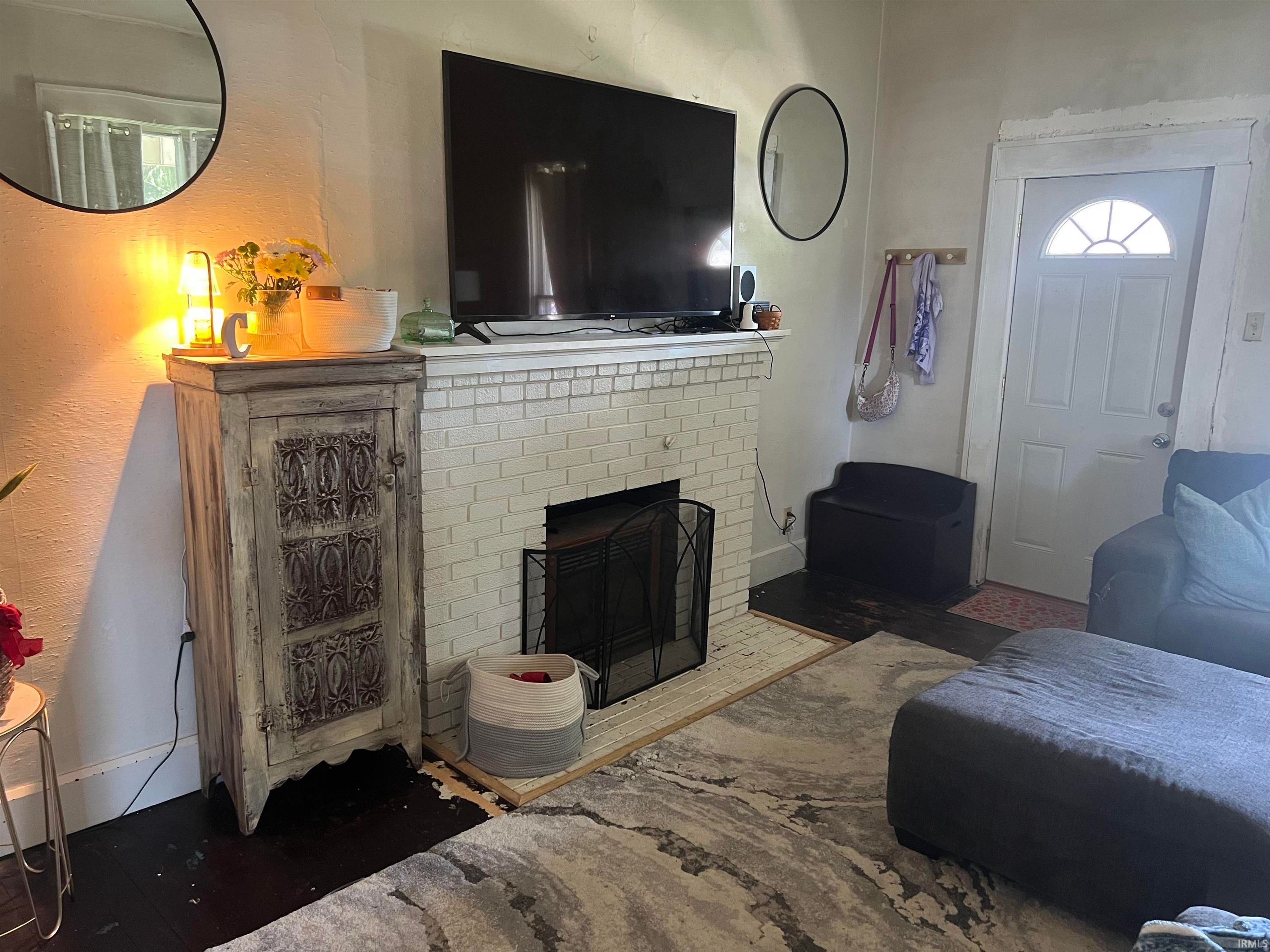 133 N Main Street, Albany — photo 7 of 20