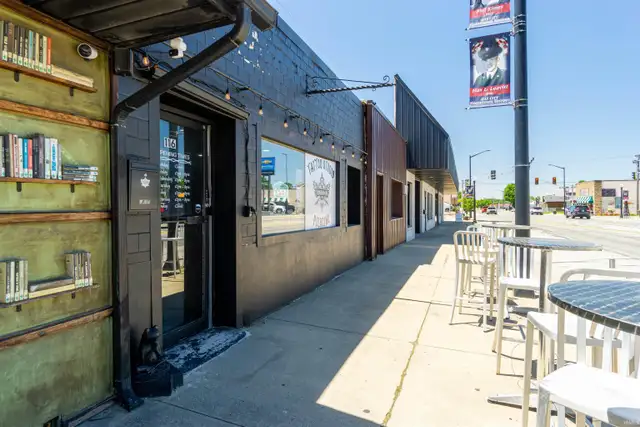 116 E Main Street, Gas City