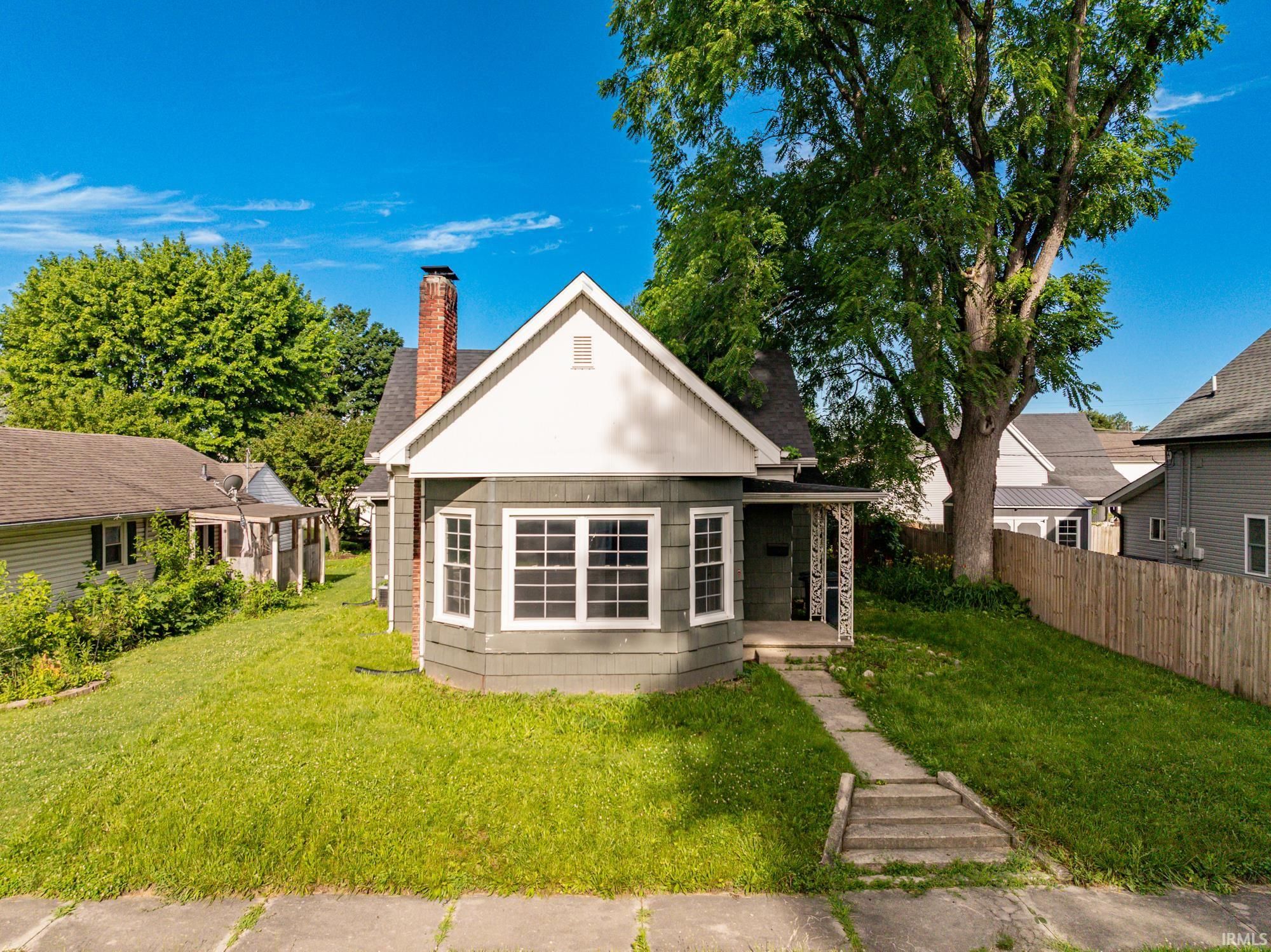 806 S 17th Street, Elwood