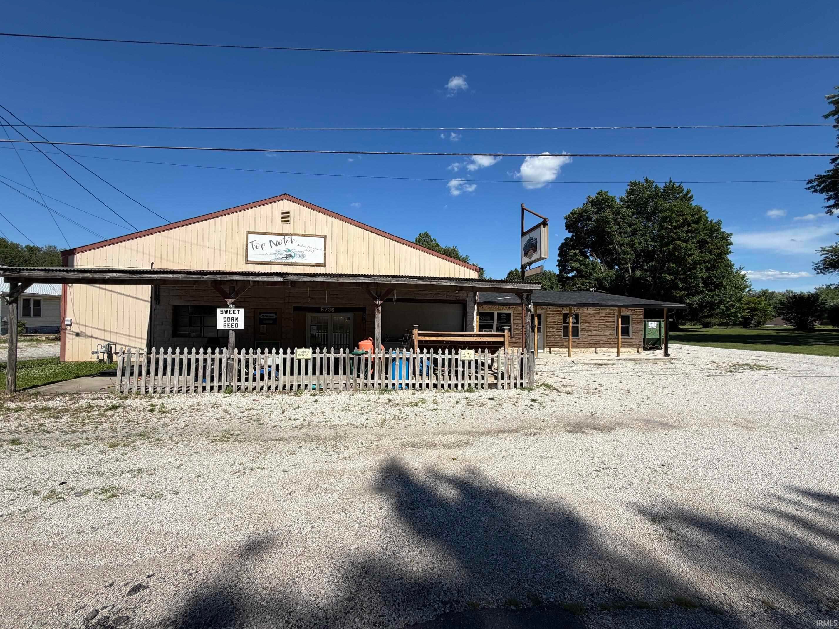 5736 N St Rd 57 Road, Petersburg